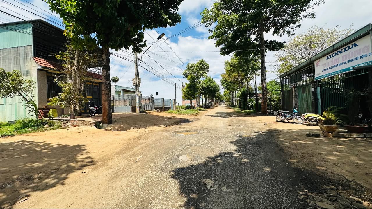 Đất Mặt Tiền Nguyễn Bá Lại, Pleiku - 175m², Sổ Đỏ Rõ Ràng, Giá Tốt