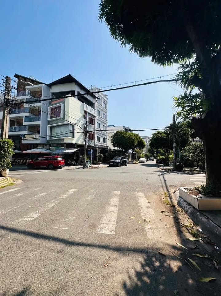 Nhà Mặt Tiền Kinh Doanh Tên Lửa, Bình Tân - 5 Tầng, 84m², 13.8 Tỷ