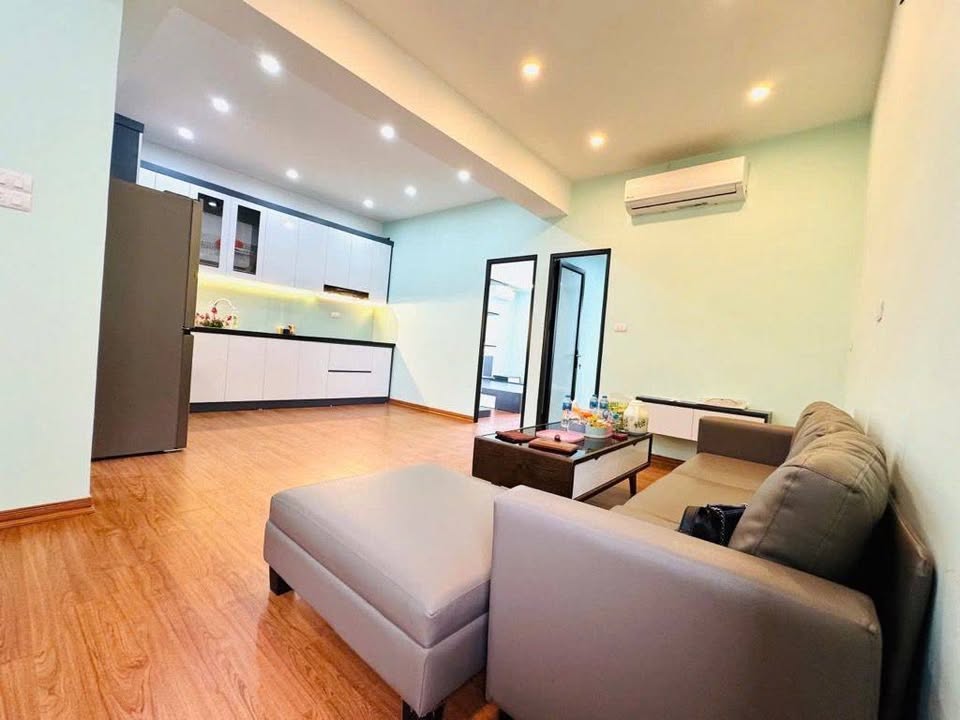 Chung cư Tập Thể Bách Khoa - Lô Góc 90m² - Ô tô đỗ cửa - 3PN