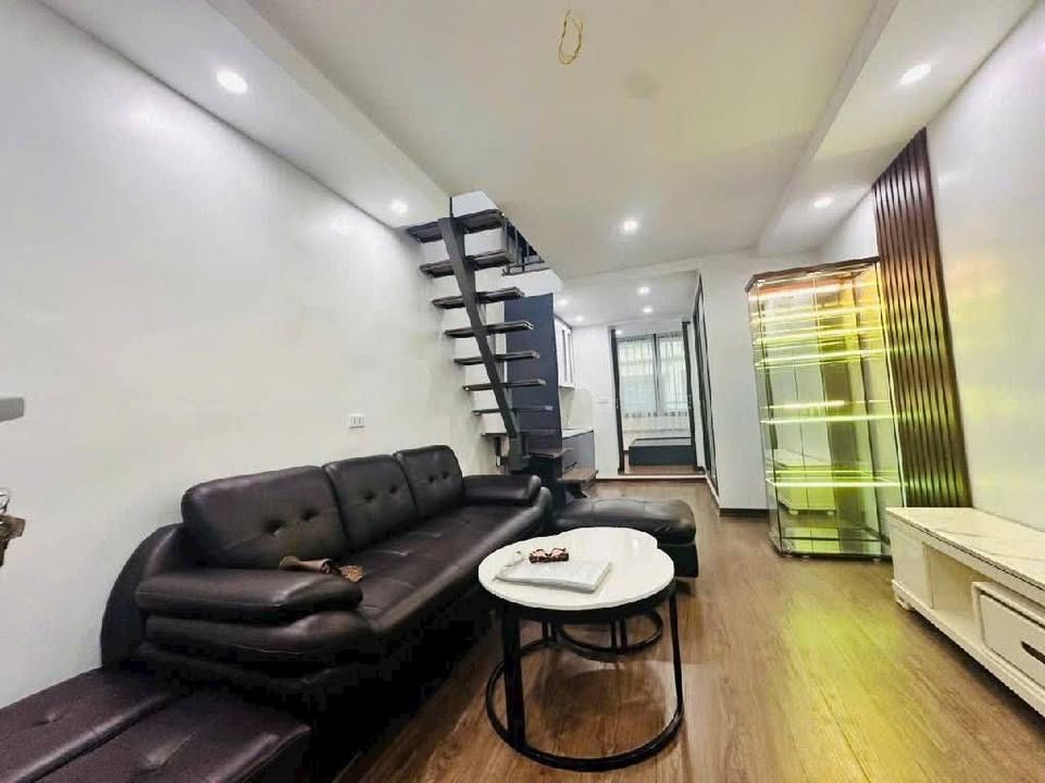 Chung cư 8/3 Hai Bà Trưng 93m² - Sổ đỏ chính chủ, 3.89 tỷ