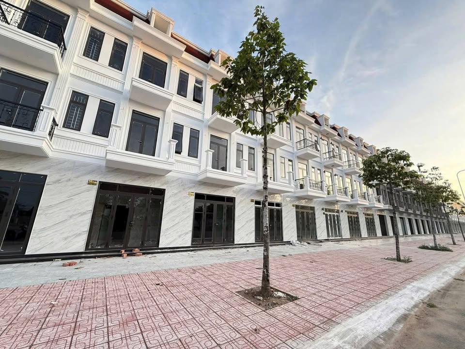 Nhà Phố Mặt Tiền Đường Số 6, Sóc Trăng - Kinh Doanh Đắc Lợi 110m²