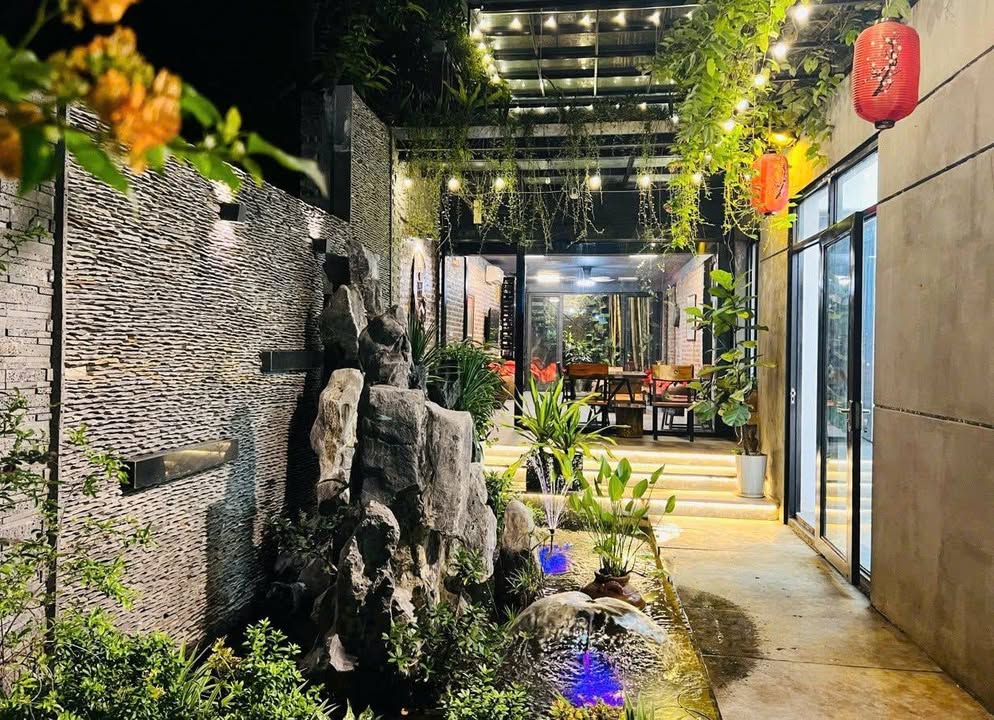 Cho thuê nhà biệt thự sân vườn 200m² phố Thanh Am, Long Biên - 18 triệu