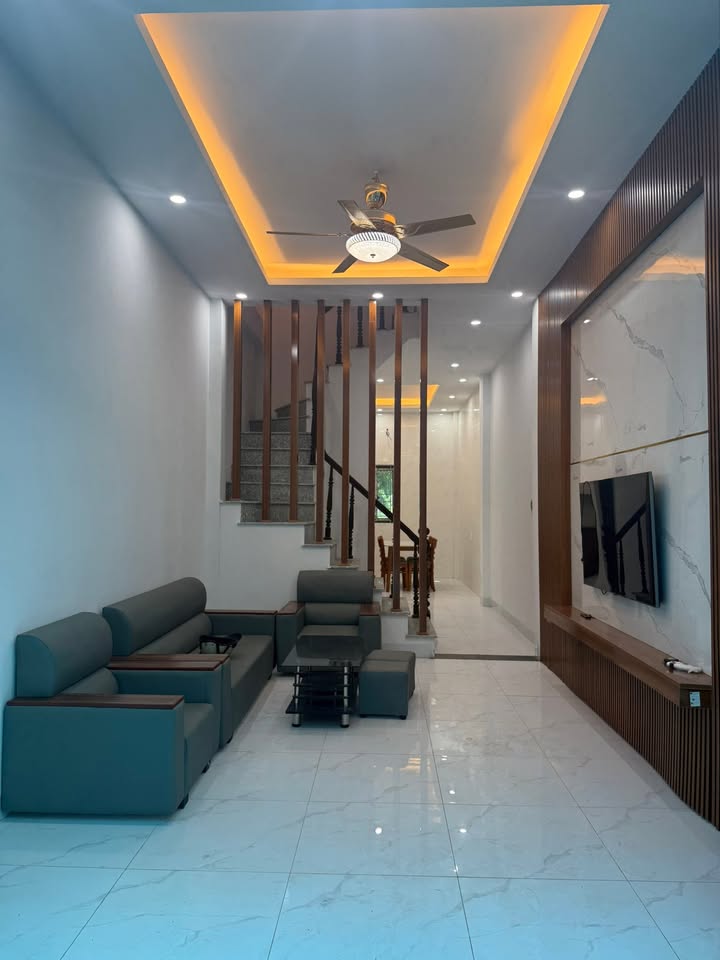Nhà 3 tầng Đông Mỹ, Thanh Trì 55m² - Giá 6.x Tỷ, Sẵn Ở Ngay