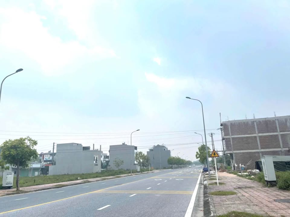 Đất Nền Mặt Tiền 24m KĐT Nam Vĩnh Yên - 108m² Giá Tốt