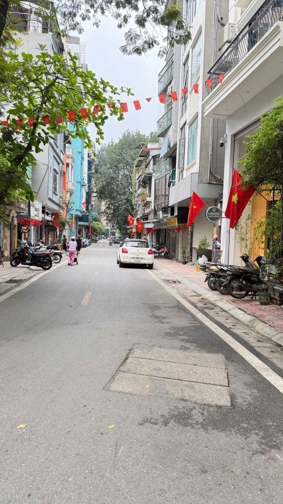 Nhà Mặt Phố Kinh Doanh Hồng Phúc Ba Đình 25m² - Tặng Nhà 2 Tầng, Giá 7 Tỷ