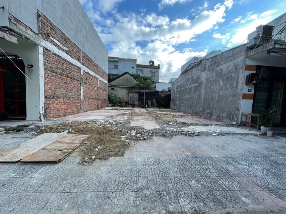 Đất Vàng Sơn Trà - 140m² Mặt Tiền Kinh Doanh, 3 Phút Ra Biển Mân Thái