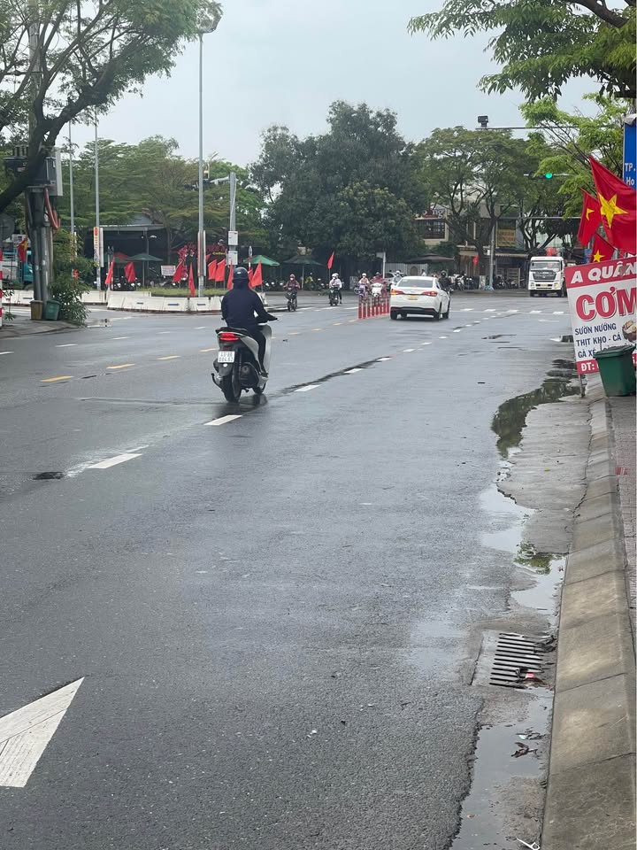 Bán Đất Tặng Nhà C4 100m² Kiệt Ô Tô DT605 Đà Nẵng - Giá 3 Tỷ