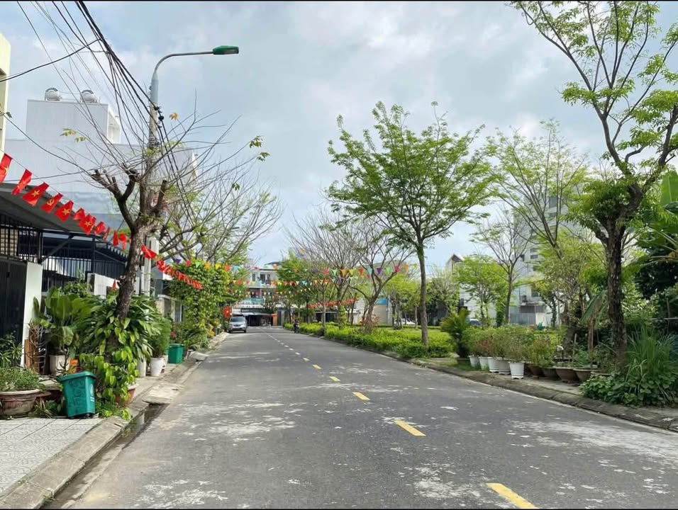 Nhà Mặt Tiền Thanh Lương, Đà Nẵng - 100m², View Công Viên, 6.45 Tỷ