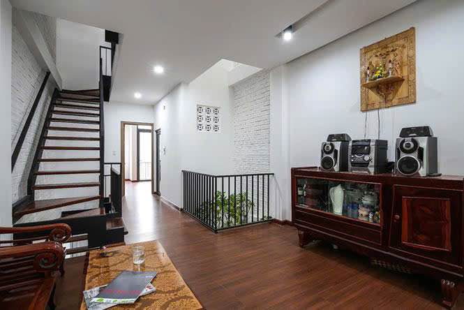 Nhà 3 Tầng Gần Cầu Rồng, Hải Châu - 50m² Sổ Đỏ, Giá 7 Tỷ