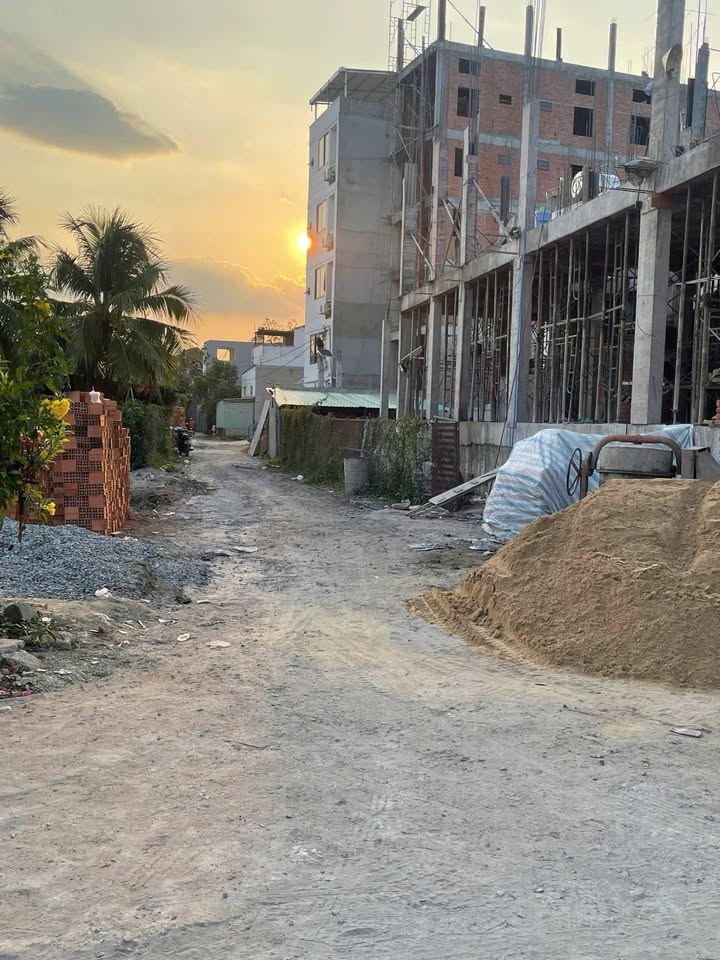 Đất Mặt Tiền Hẻm Vườn Lài Quận 12 - 141.2m² Thổ Cư, Xây 5 Tầng