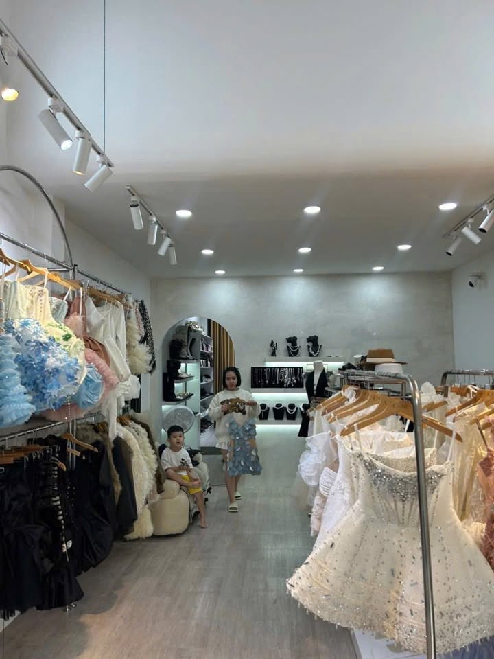 Cho thuê nhà 3 tầng mặt tiền Nguyễn Hoàng, Đà Nẵng - 60m² - Giá 22 triệu/tháng