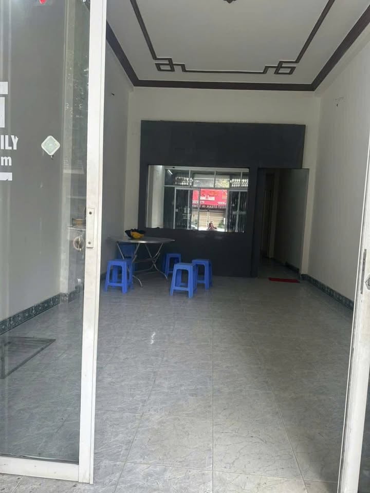 Cho thuê nhà mặt tiền Trần Phú, Hải Châu - 88m², kinh doanh đắc địa