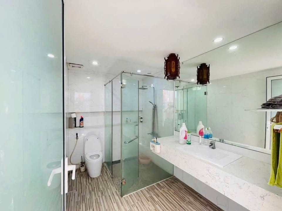 Nhà Villa Mini 2 Tầng Mặt Tiền Regal Pavillon - 120m² Kinh Doanh & Ở