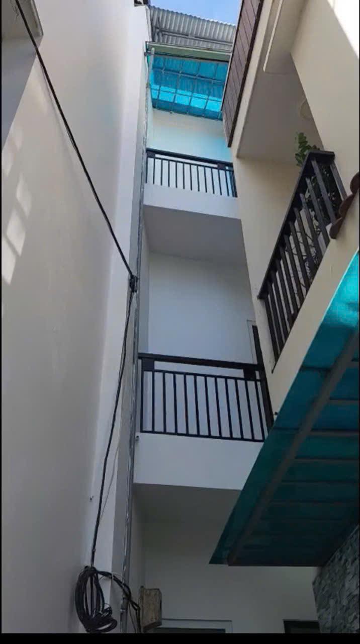 Cho thuê nhà 4 tầng 5PN Kiệt Bà Huyện Thanh Quang, Đà Nẵng - 17 Triệu/Tháng