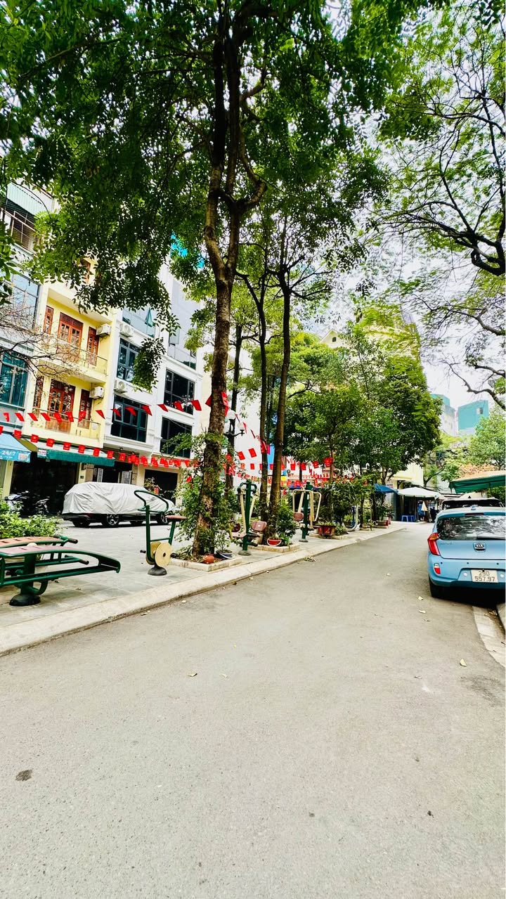 Bán Nhà Phân Lô Nam Trung Yên 60m², 5 Tầng - Kinh Doanh, Ô Tô Tránh