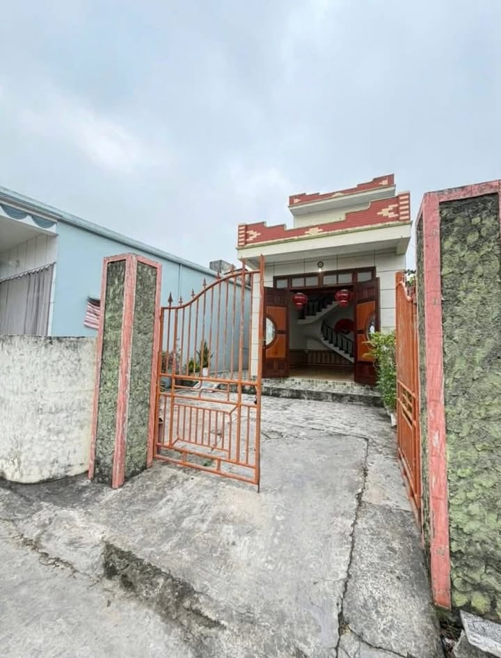 Nhà 2 Tầng Đông Hoàng, Tiền Hải 108m² - Giá 1.2 Tỷ, Sẵn Sàng Ở Ngay