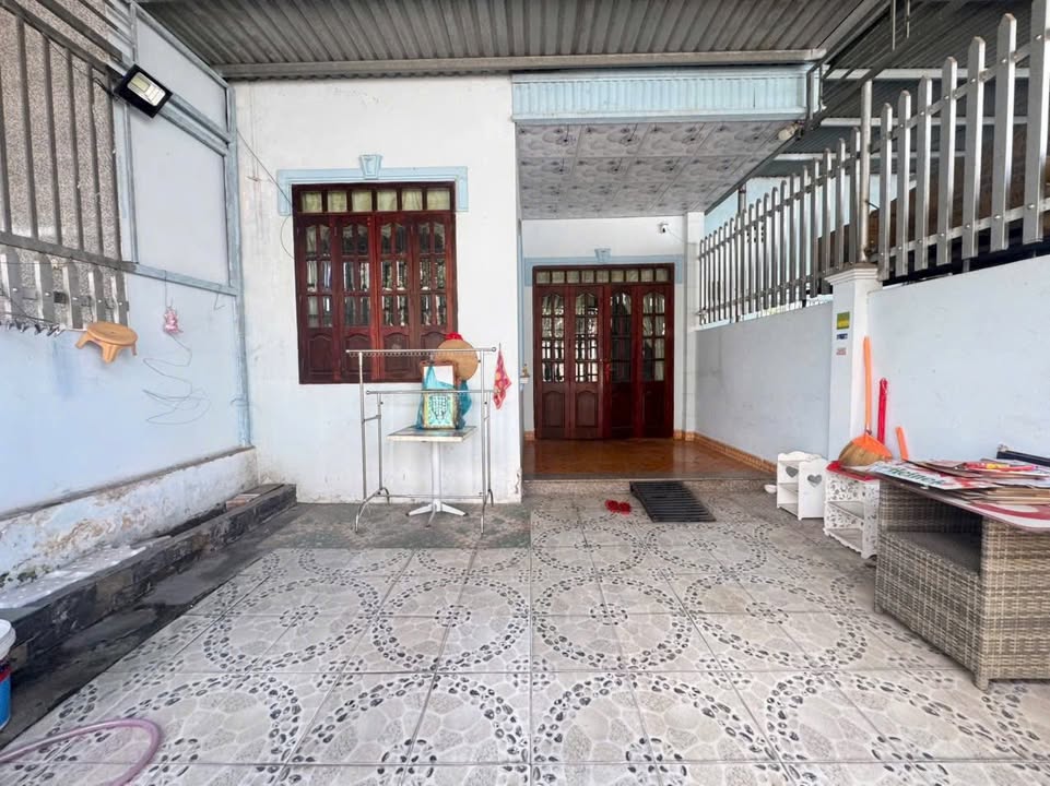 Nhà 120m² Trảng Dài, Biên Hòa - 2PN, Sân Oto, Giá 4.5 Triệu