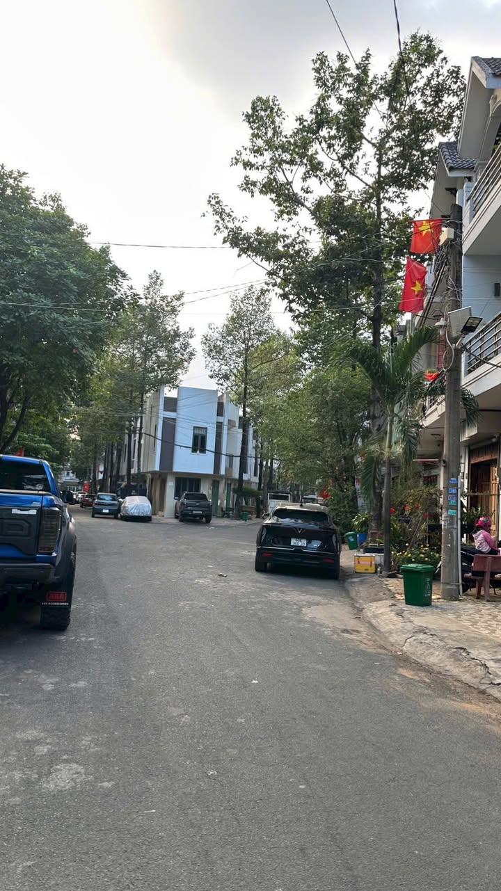 Nhà 1 Trệt 1 Lầu 75.6m² KDC Đinh Thuận, Trảng Bom - Giá 4.9 Tỷ