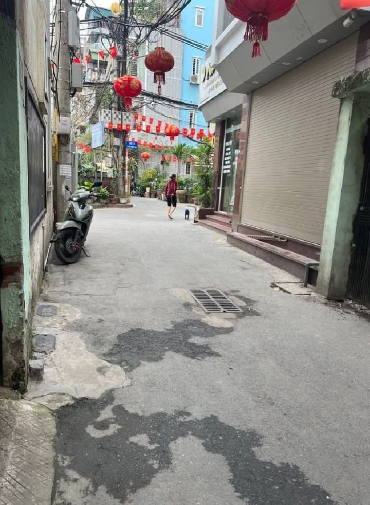 Nhà Phố Đội Cấn 35m² 4 Tầng Chính Chủ - Giá 11.38 Tỷ