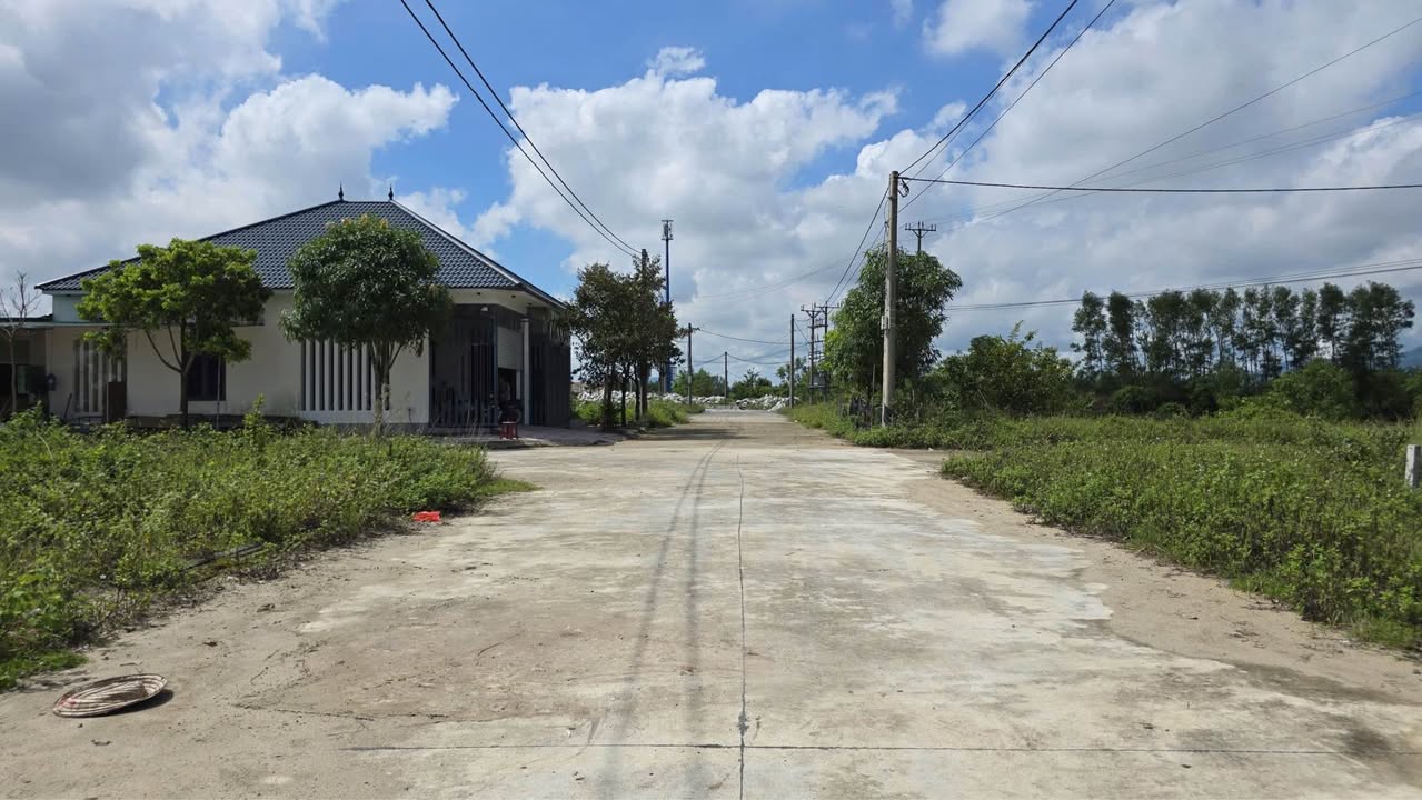 Bán Đất Vàng Phường Hà Huy Tập, Hà Tĩnh - 219.9m² Hướng Tây, Sổ Hồng