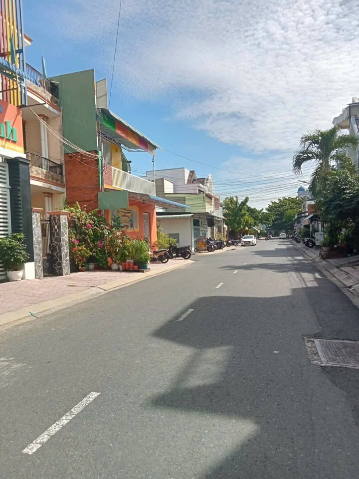 Mặt Tiền Trần Văn Lương Phan Thiết 100m² - Kinh Doanh Đắc Lợi, Sẵn Sàng Ở Ngay!