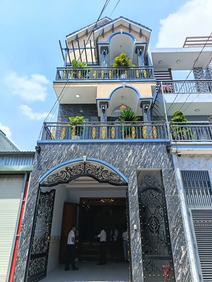 Nhà Phố An Phú Thủ Đức - 90m² Full Nội Thất Gỗ, Sẵn Sàng Ở Ngay