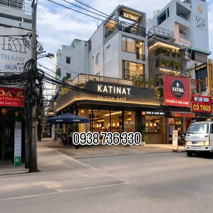 Nhà Góc Kinh Doanh Mặt Tiền CMT8, Q10 - 193m², 52 Tỷ