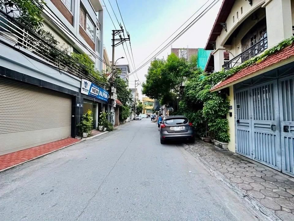 Nhà 35m² Ngã Tư Trôi, Đan Phượng - 5 Tầng, 3 Ngủ, Sổ Đỏ Chính Chủ