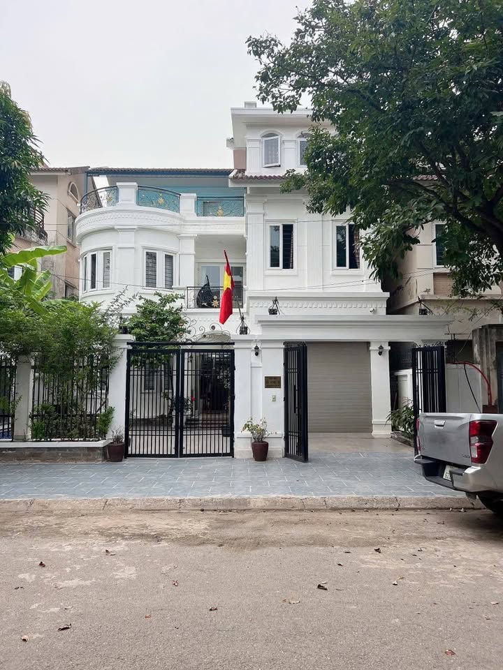 Cho thuê Biệt thự Tân Tây Đô 240m² - Văn phòng lý tưởng