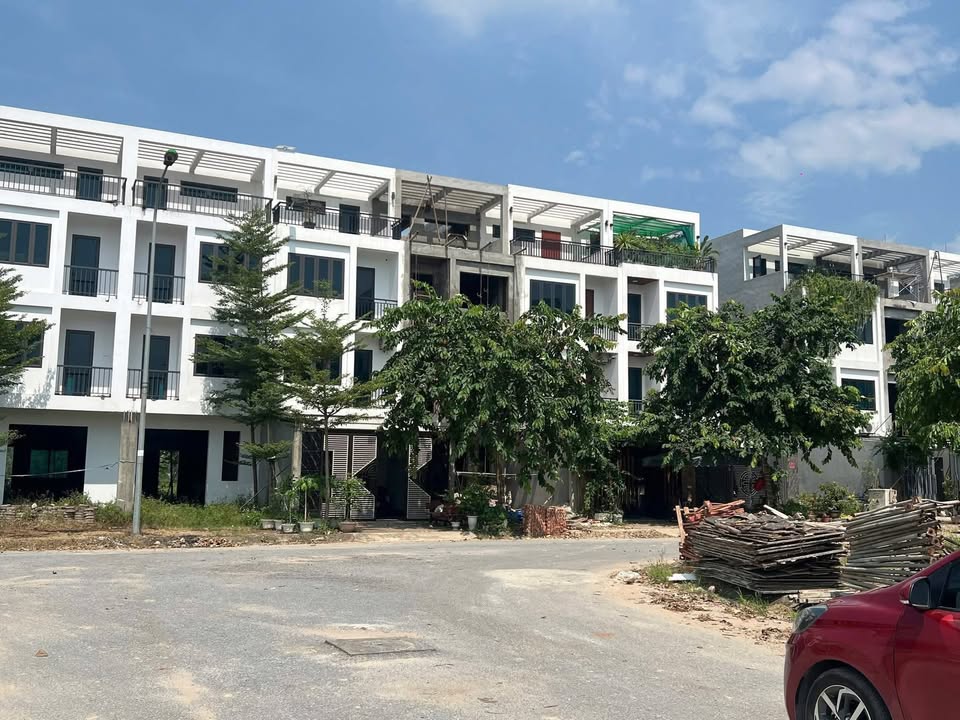 Nhà Phố 97.5m² KĐT Điện Nước Xuân Hòa - Giá Tốt Nhất