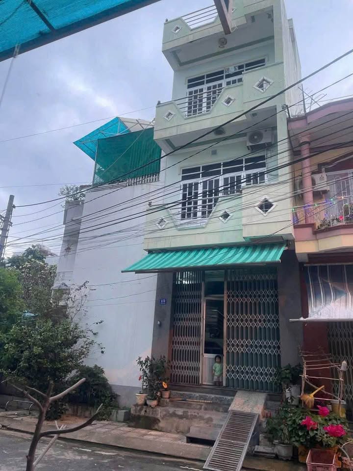 Nhà 3 Tầng Khu Thánh Gia, Nha Trang - 32.7m² Sổ Hồng, Giá 4.2 Tỷ