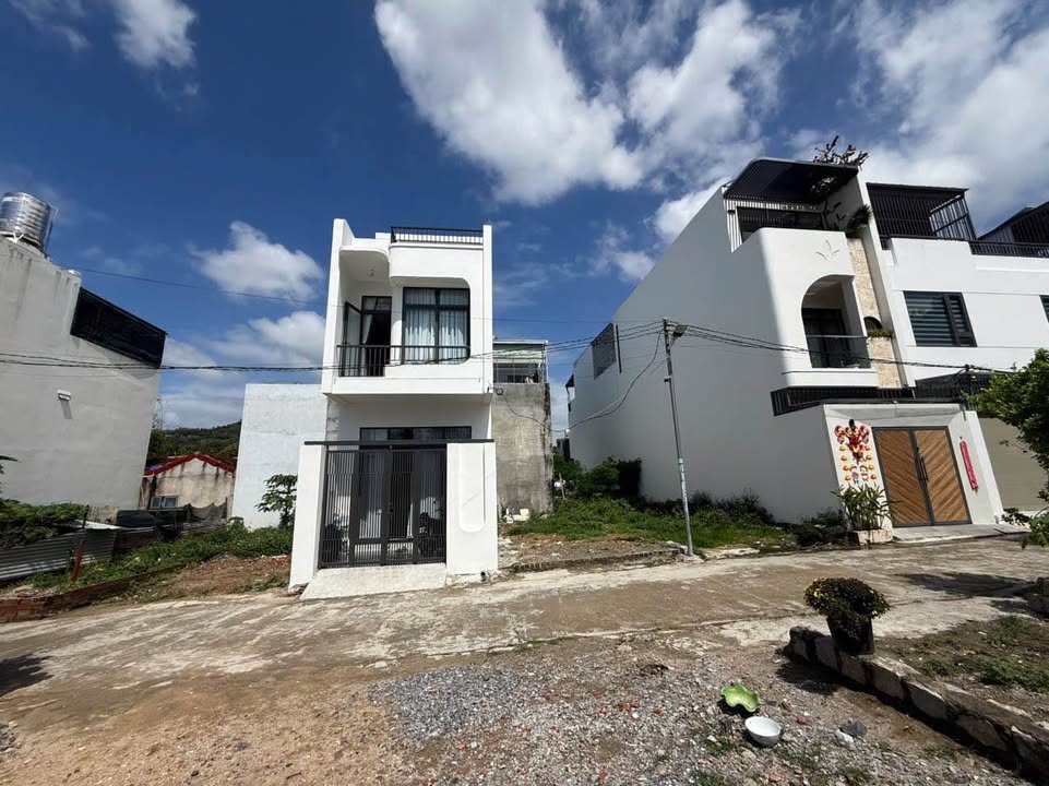 Bán Đất Vĩnh Hoà Nha Trang 55m² - Sổ Hồng Sẵn, Hẻm Oto Gần Biển