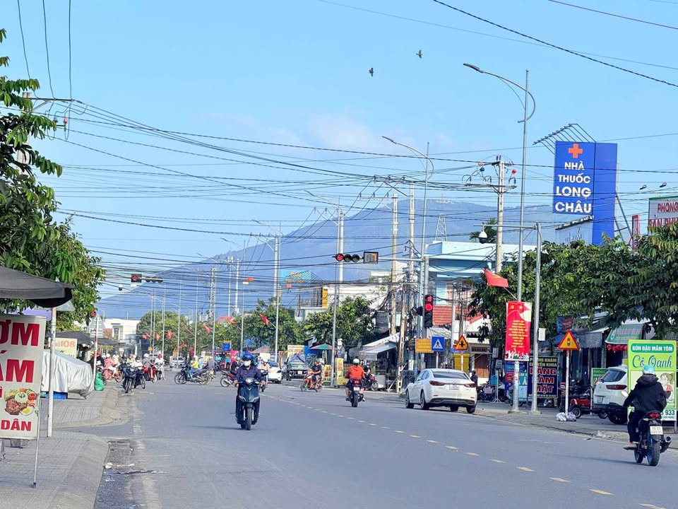 Nhà Mặt Tiền Diên Phước, Khánh Hòa - 111.7m², Ngay Ngã Tư Kinh Doanh