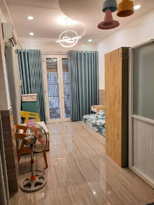 Căn hộ dịch vụ Trần Hưng Đạo, Quận 1 - 5 tầng, HXH, 25m², 8.5 tỷ