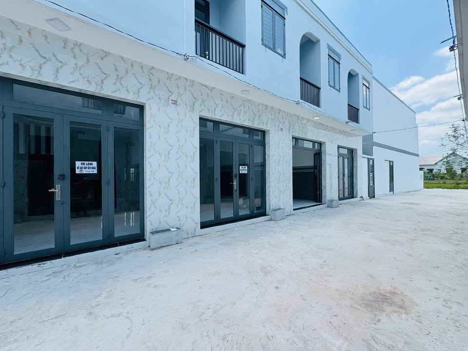 Nhà 44m² Đoàn Nguyễn Tuấn, Bình Chánh - Sổ Hồng Riêng, Giá 900 Triệu