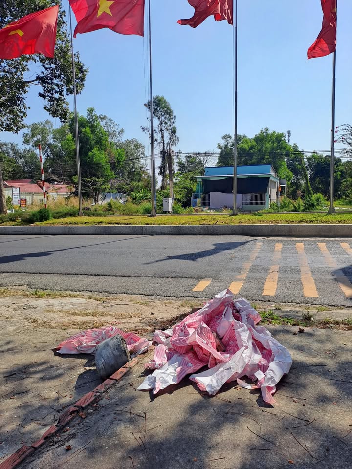 Đất Tái Định Cư Long Sơn: 100m² Full Thổ Cư, Tặng Nhà, Giá 2.55 Tỷ