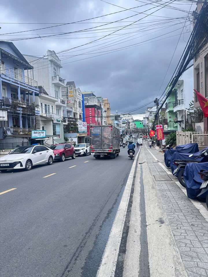 Nhà Mặt Tiền Hai Bà Trưng Đà Lạt 120m² - Kinh Doanh Sầm Uất 35 Tỷ