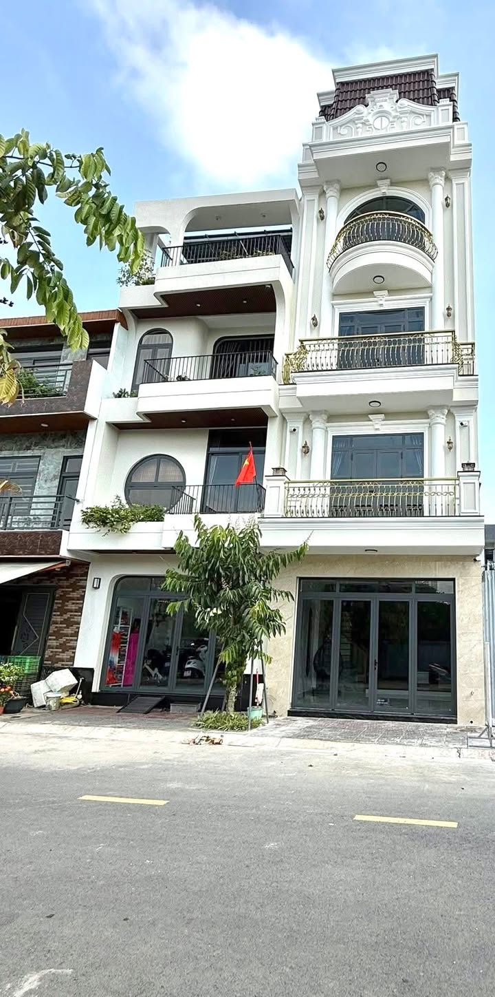 Nhà Mới Tinh 67m² TĐC Đông Hòa C, Dĩ An - Full Nội Thất Cao Cấp