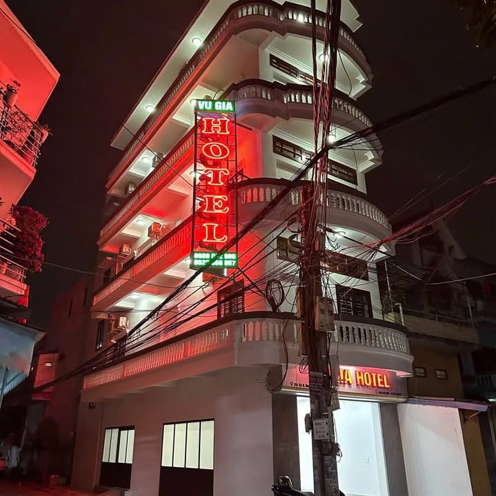 Nhà 5 Tầng Kinh Doanh Khách Sạn Lê Thánh Tông Đà Nẵng - 7.99 Tỷ