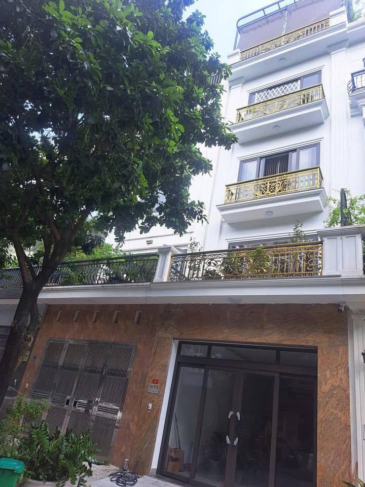 Nhà Mặt Tiền Kinh Doanh TT8 Văn Quán 70m² 5 Tầng - Giá 19 Tỷ