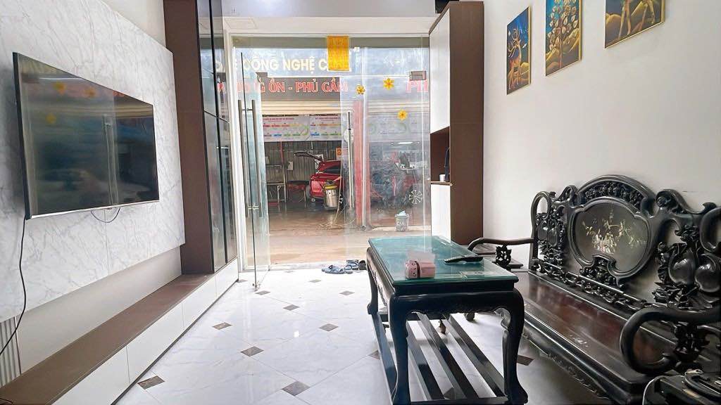 Nhà Văn Phú, Hà Đông - 33m² Sổ Đỏ Chính Chủ, Sát Công Viên 365, Giá 9 Tỷ