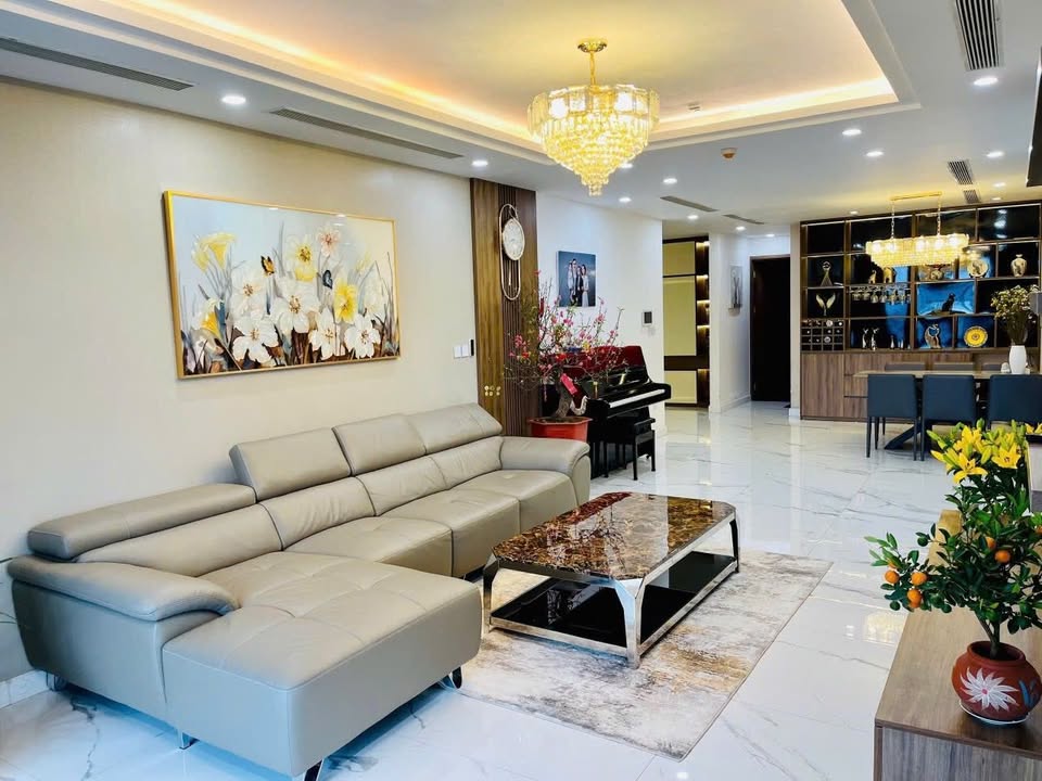 Chung cư Láng Hạ 170m² - 4PN, Full Nội Thất Cao Cấp, Sẵn Sàng Về Ở