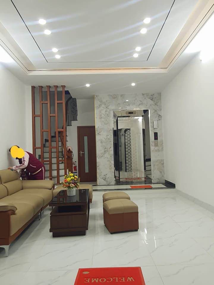 Nhà 7 Tầng Thang Máy Xã Đàn, Đống Đa - 32m² Kinh Doanh Đa Ngành