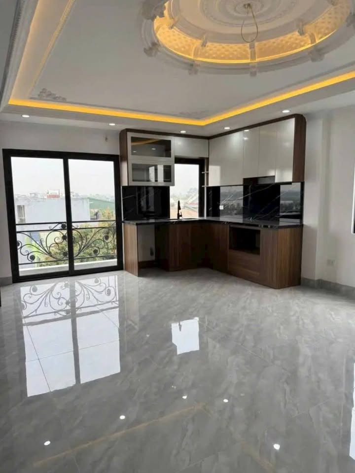 Nhà 6 Tầng Thang Máy Mặt Tiền Ngọc Hồi, Thanh Trì - 45m² Giá Tốt