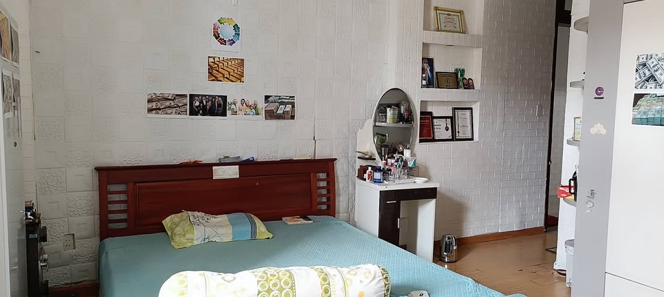 Biệt Thự Phố 4 Tầng Trưng Nữ Vương 300m² - Full Nội Thất Cao Cấp, Sẵn Sàng Dọn Vào Ở Ngay