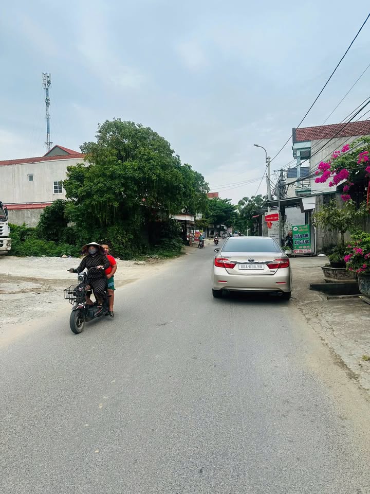 Đất nền Lập Thạch Vĩnh Phúc - Mặt tiền 6m73, 133m² full thổ cư, sát trường học