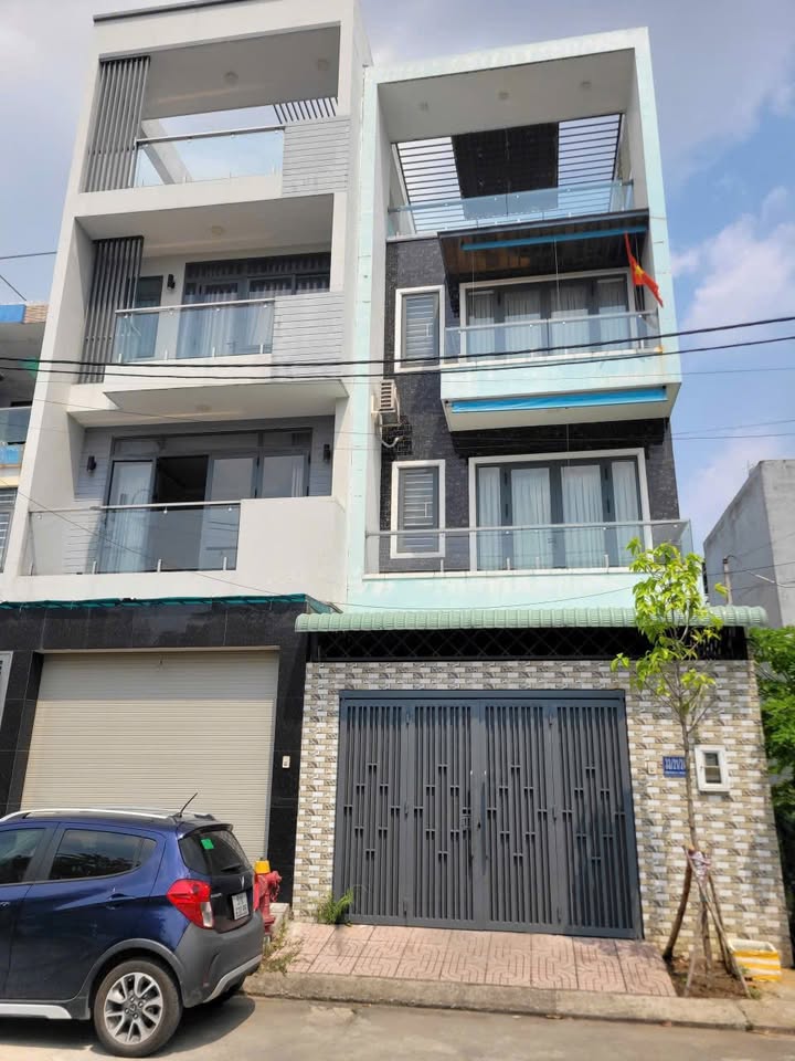 Nhà 3 Tầng 80m² Ngay Ricca Phú Hữu, Thủ Đức - Sổ Hồng Hoàn Công