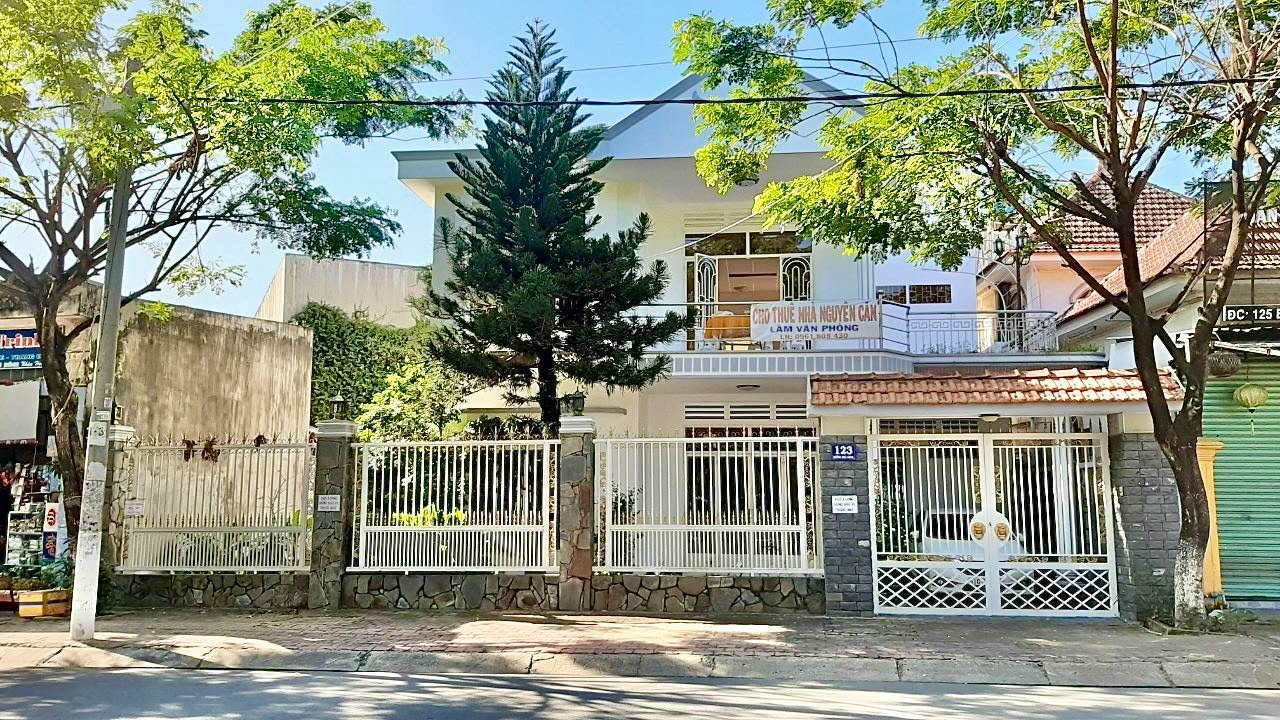 Nhà Mặt Tiền Kinh Doanh 140m² Đường Bàu Bàng, TDM - Giá 20 Triệu/Tháng