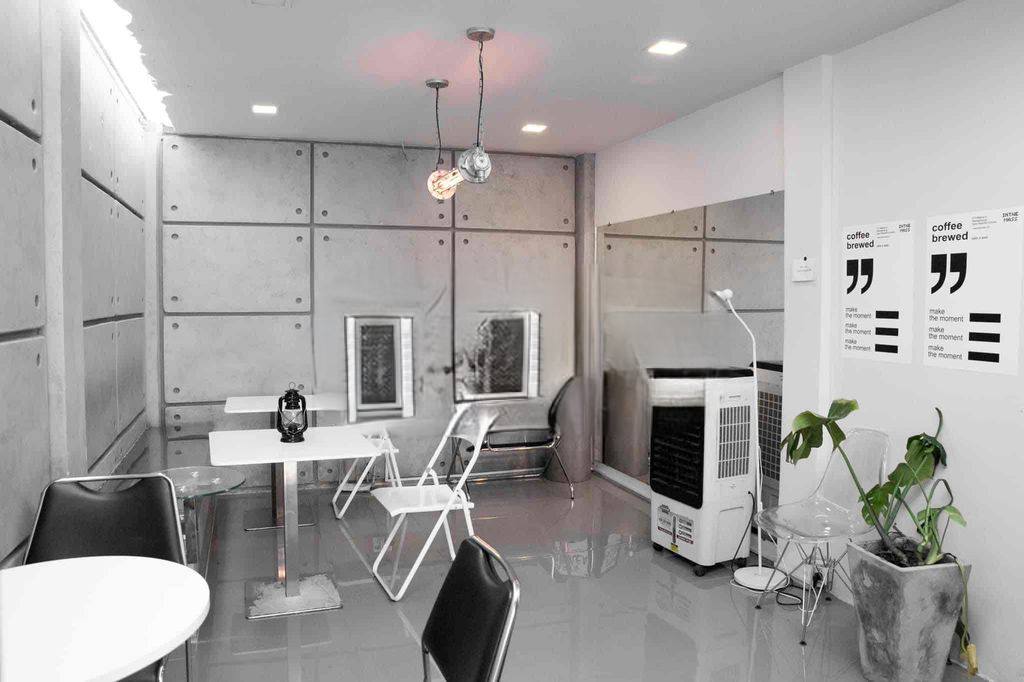 Cho Thuê Nhà 4PN, Hẻm Xe Hơi Huỳnh Văn Bánh, Phú Nhuận - 28 Triệu/Tháng