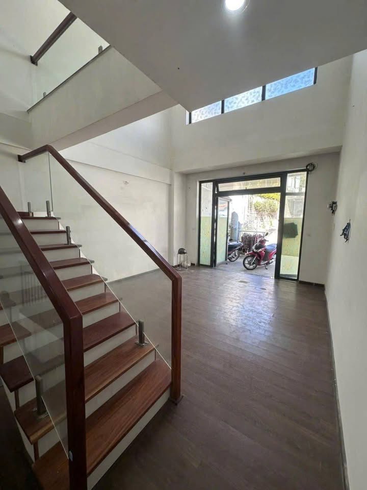 Nhà Nguyên Căn 72m² Đà Lạt - 2PN, Ô Tô Tận Cửa, Giá 8.5 Triệu